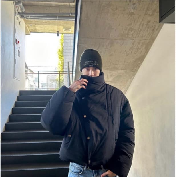 자크뮈스 코쿤 크롭패딩 변우석 패딩