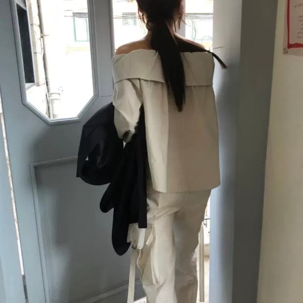 아키텍트 오프숄더 