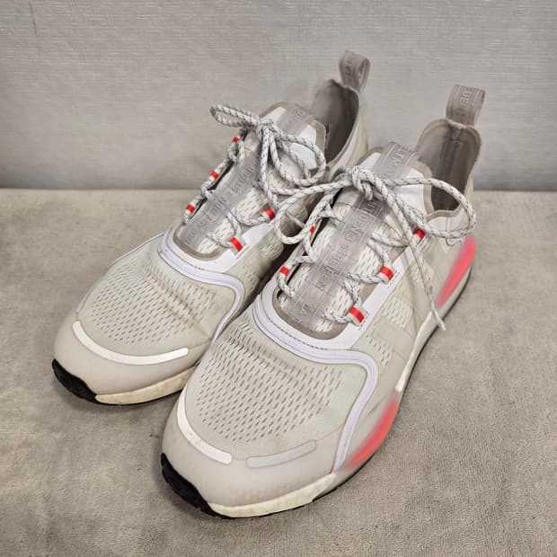 아디다스 NMD V3 화이트 운동화 스니커즈  290