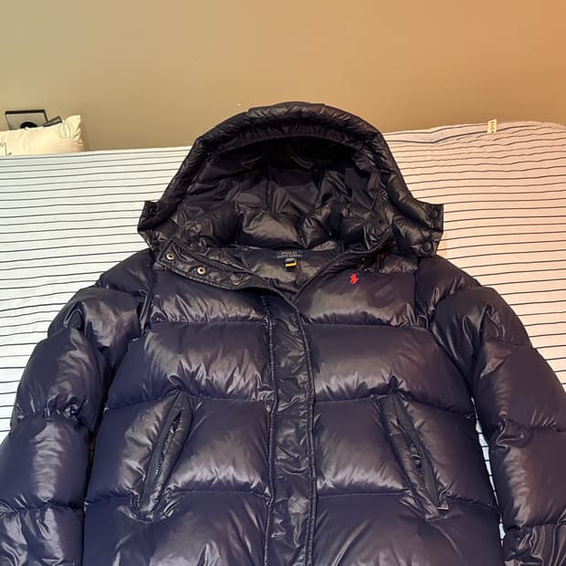 폴로 유광 패딩