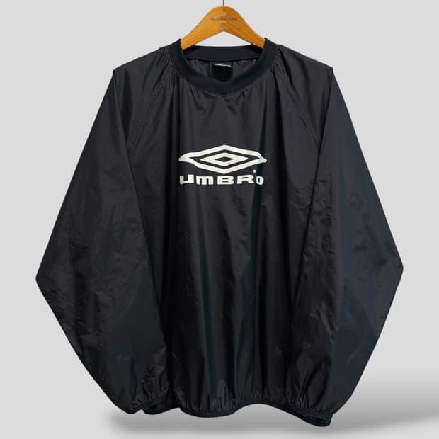 (XO)엄브로 웜업 트레이닝 상의