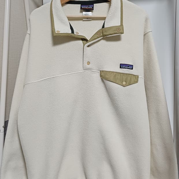 [M] 파타고니아 신칠라 스냅티 내추럴 / 올리브