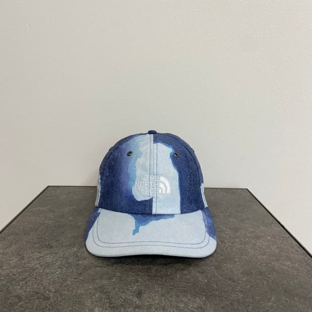 슈프림X노스페이스 콜라보 카모 블루 볼캡 모자