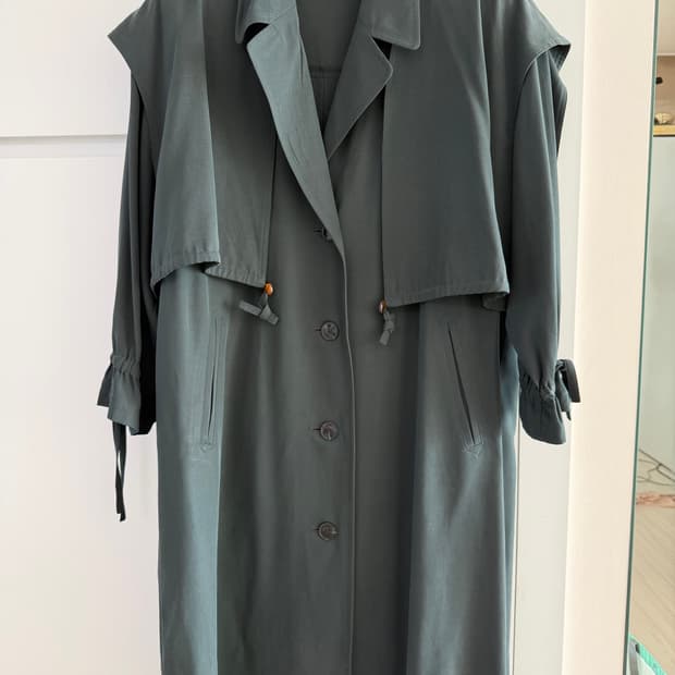 집그린 트렌치코트 베스트분리
