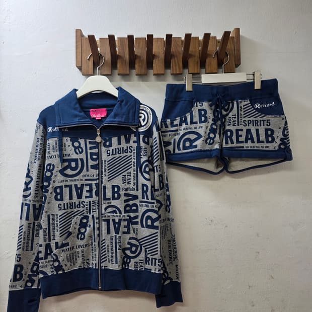 일본빈티지 Refined 상하의 세트 폰트패턴