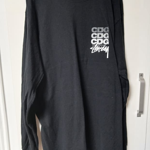 스투시 x CDG 닷 롱슬리브 티셔츠 블랙