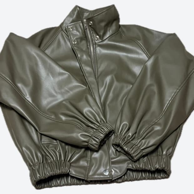 에이블리 카키 레더 자켓 m
