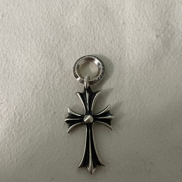 크롬하츠 타이니 크로스 펜던트