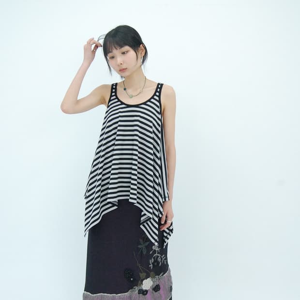 Love junkie unbalance sleeveless