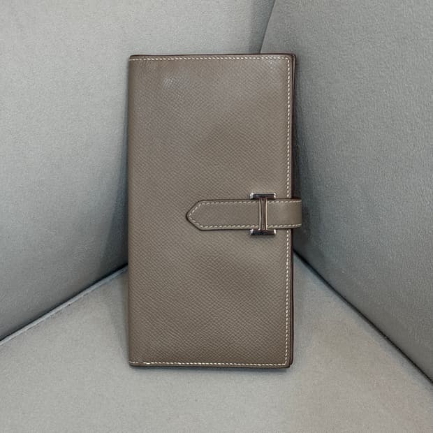 에르메스 에토프 베안 장지갑 