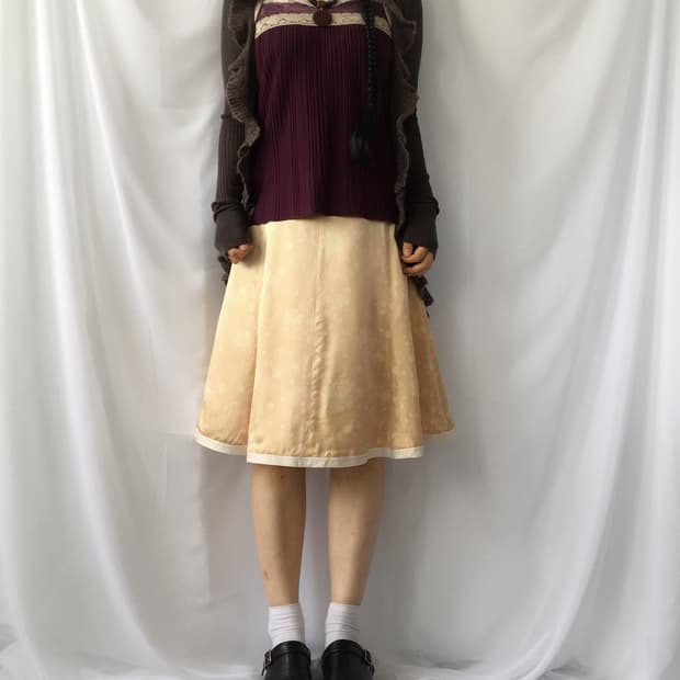 Lace point sleeveless