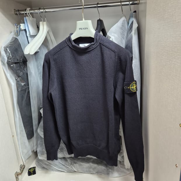 23SS스톤아일랜드 라운드넥 니트 90-S 블랙