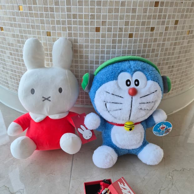 도라에몽. 미피. 나이키