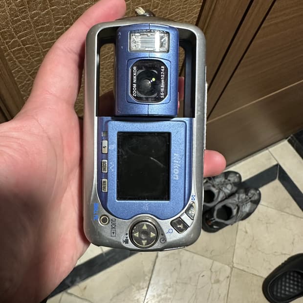 니콘쿨픽스 e2500 디카 황조지카메라