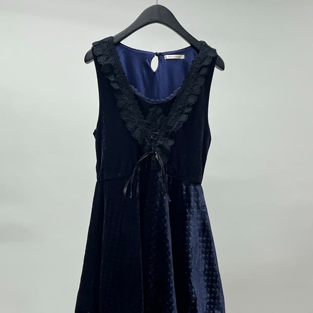 Axes femme dress