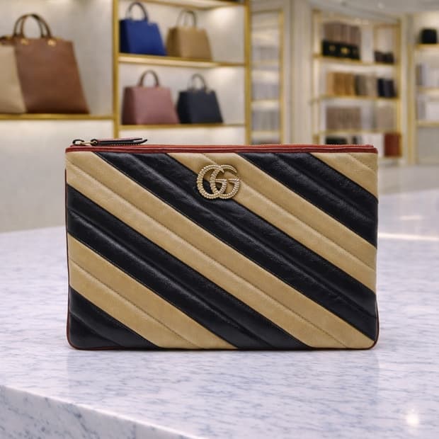 [A급] 구찌 투톤 GG 마틀라세 마몽 클러치 판매합니다!!!