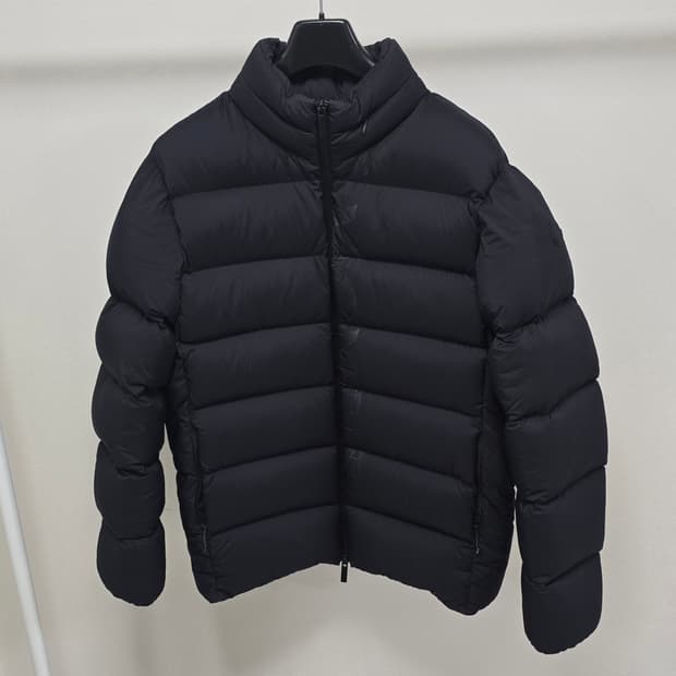 22fw 몽클레어 디엥 패딩 4사이즈 105 판매