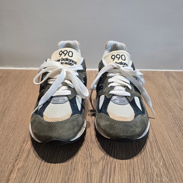 New Balance 990v2 Made in USA Olive 

