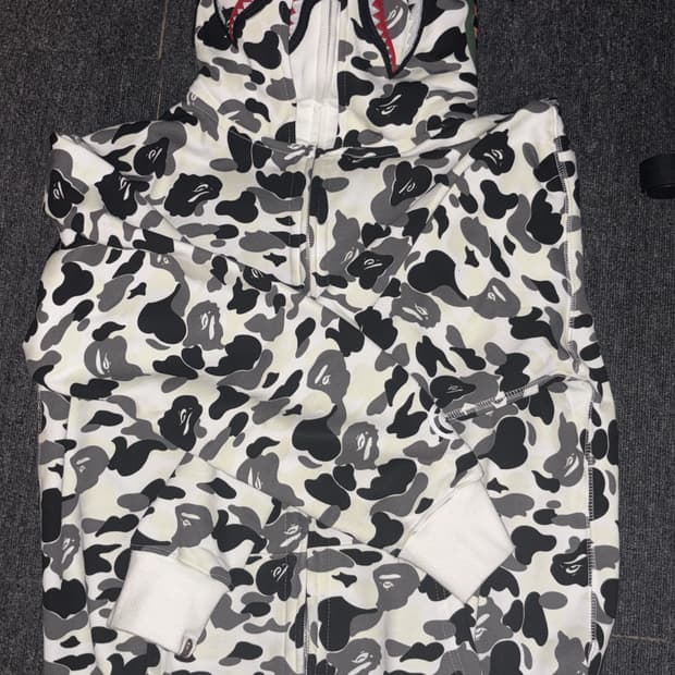 베이프 white camo  후드집업
