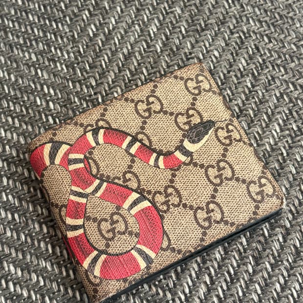 구찌 스네이크 반지갑