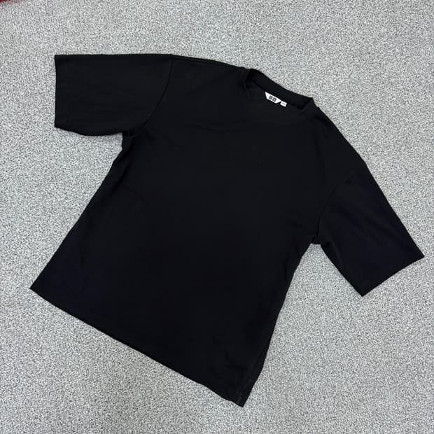 L 유니클로 U컬렉션 남성 반팔 티셔츠 0420J