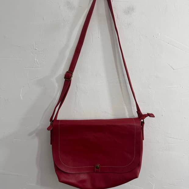 red leather crossbag