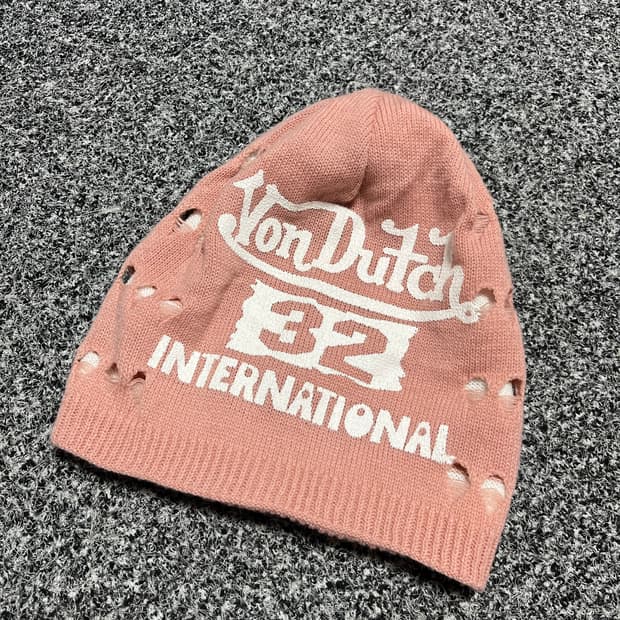 본더치 Von Dutch 데미지 니트 핑크 비니 양면