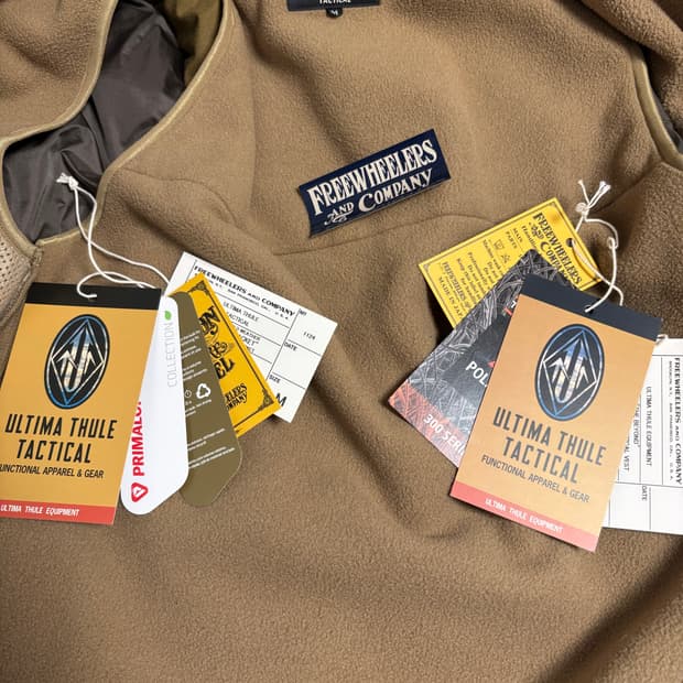 새상품) 프리휠러스 ECWCS 몬스터 자켓+비욘드 자켓 M 판매합니다.