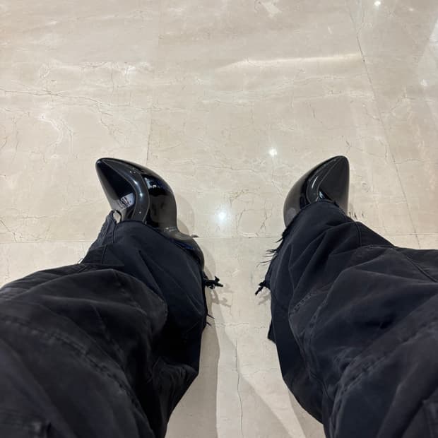 발렌시아가 테크노 클로그