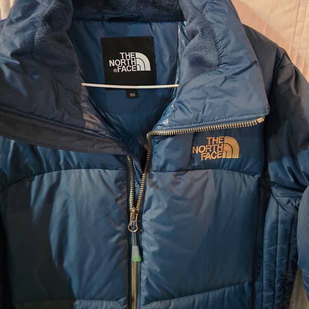 노스페이스 거위털 블루 패딩