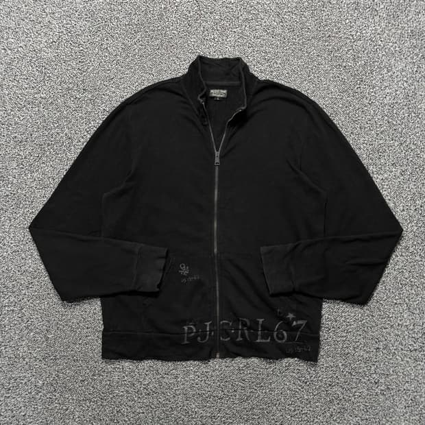 Name : 폴로 하단 포인트 로고 블랙컬러 스웻집업 :) 