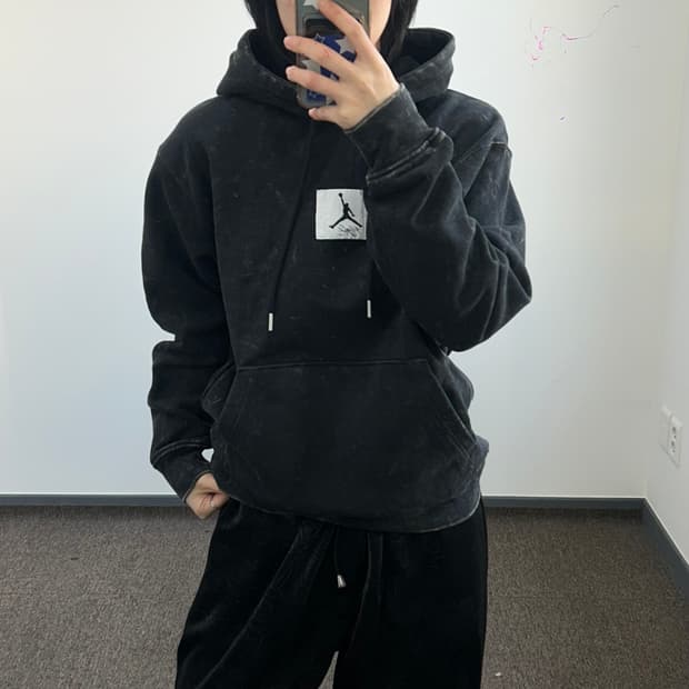 Jordan 조던 스몰로고 블랙 포인트 후드티