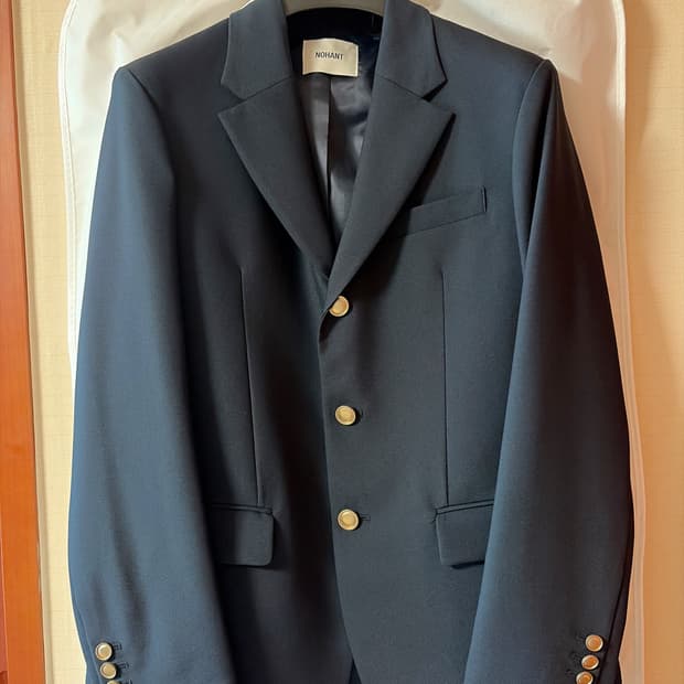 노앙 NOHANT 싱글 브레스트 자켓 네이비 M 판매합니다 !