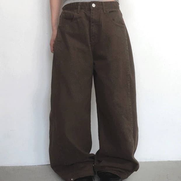 퍼팅 사이드 핀턱 와이드 코튼 팬츠
사이즈S 새상품