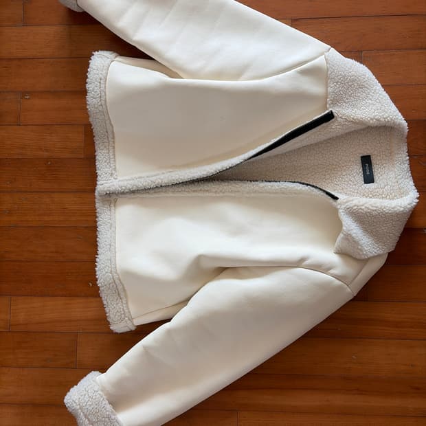 흰색 무스탕 사이지 m