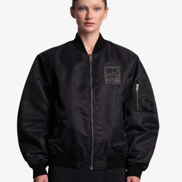 Raf simons 로고 패치 숏 봄버 자켓 블랙