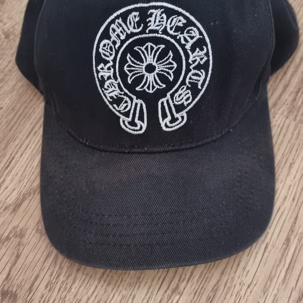 크롬하츠 모자팔아요