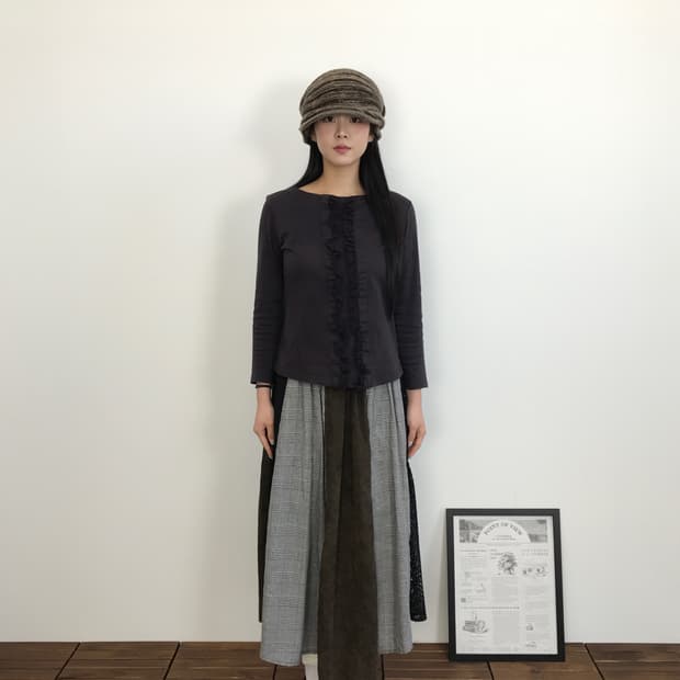 FENICE Dark Coquette Ruffle Front Top