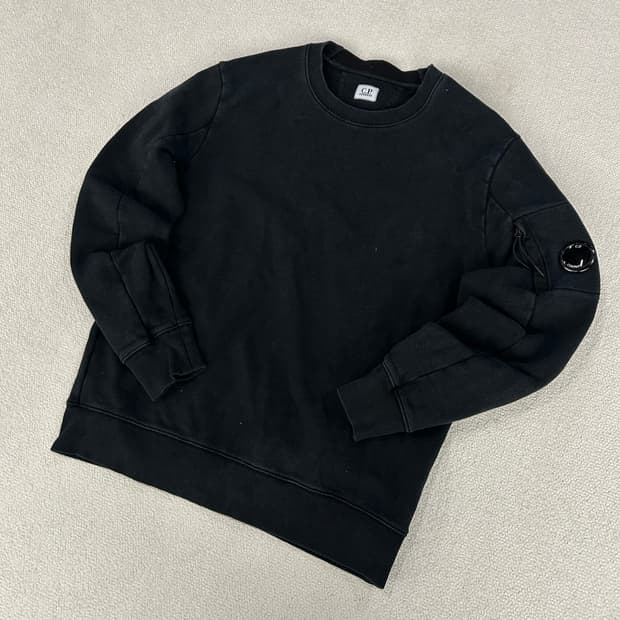 Cp컴퍼니 맨투맨 m