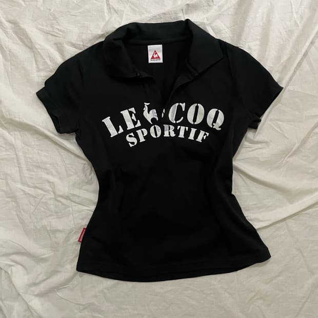 르꼬끄 반팔 글리터 카라티 / 블랙 슬림핏 Y2K