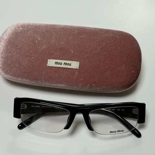 miu miu 브데트 판매