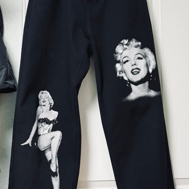 아조바이아조 마릴린먼로 팬츠 L