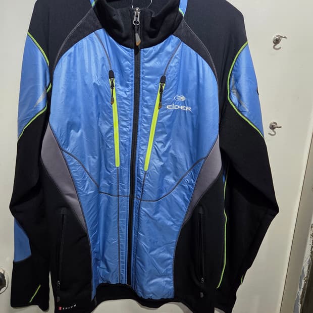 아이더 남성 바람막이