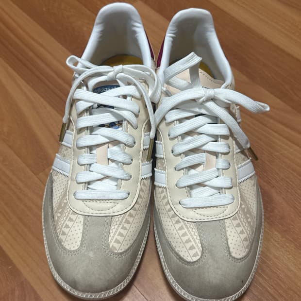 아디다스 삼바 원더 화이트 레거시 버건디 판매합니다.