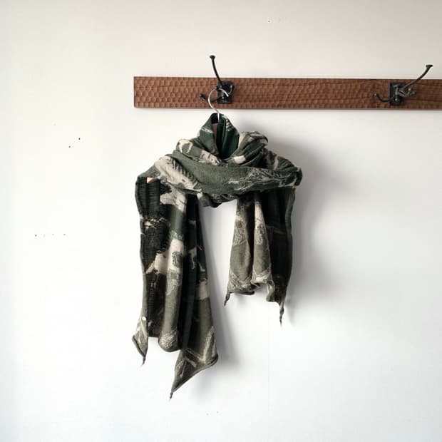 크로켓 울 인디언 홀스 페인팅 머플러