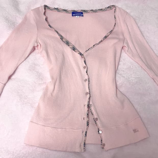 버버리 블루라벨 핑크 가디건 빈티지