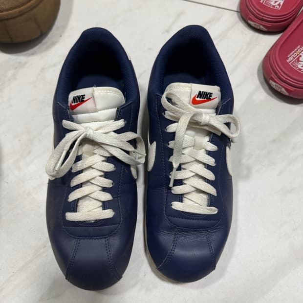 나이키 코르테즈 270mm