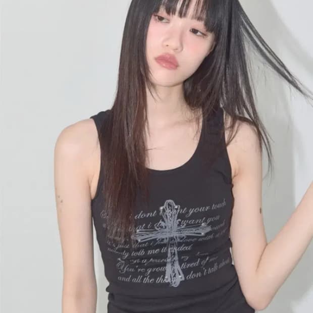 팬시클럽 슬리브리스 민소매 블랙