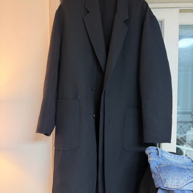 송지오 22fw 메타코트 판매합니다