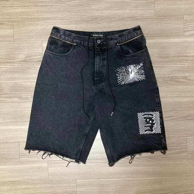 더뤡코즈 CUTTED ZIP SHORTS 1사이즈